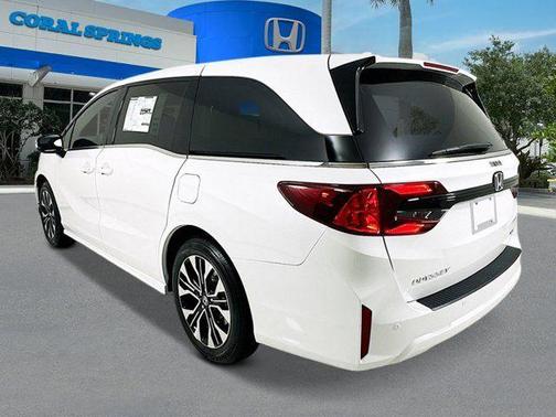 Platinum White Pearl 2026 Honda Odyssey Elite