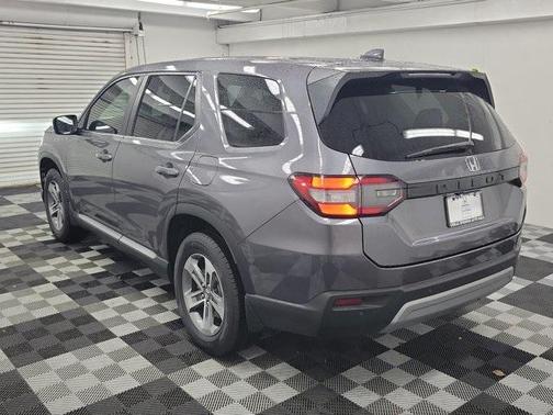 2023 Honda Pilot EX-L 8-Passenger