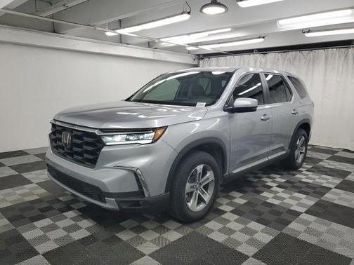 2023 Honda Pilot EX-L 8-Passenger