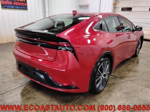 2025 Toyota Prius XLE