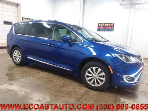 2018 Chrysler Pacifica Touring-L
