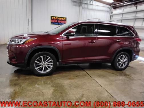 2017 Toyota Highlander SE
