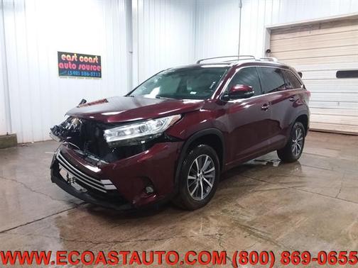 2017 Toyota Highlander SE