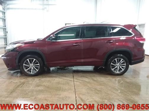 2017 Toyota Highlander SE