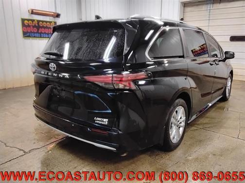 2024 Toyota Sienna Limited