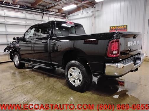 2025 RAM 2500 Tradesman CREW CAB 4WD