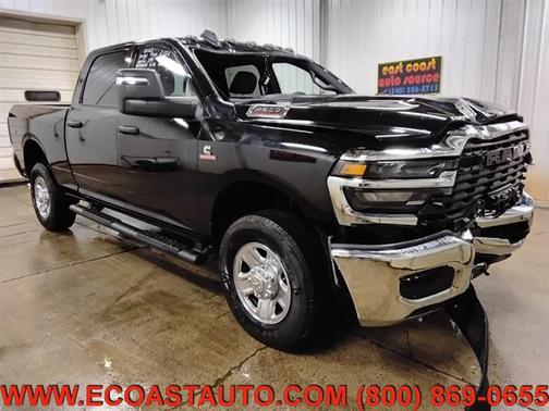 2025 RAM 2500 Tradesman CREW CAB 4WD