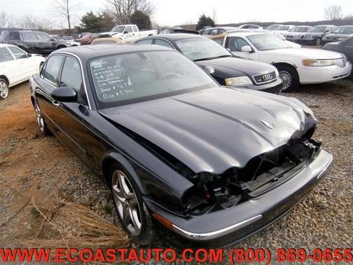 Photo 2 of 7 of 2005 Jaguar XJ8 L