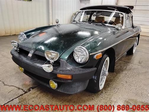 GREEN 1977 MG MGB