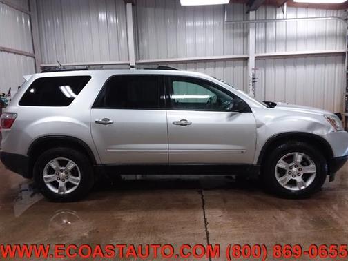Photo 4 of 16 of 2010 GMC Acadia SLE