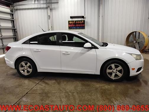 Summit White 2012 Chevrolet Cruze LT