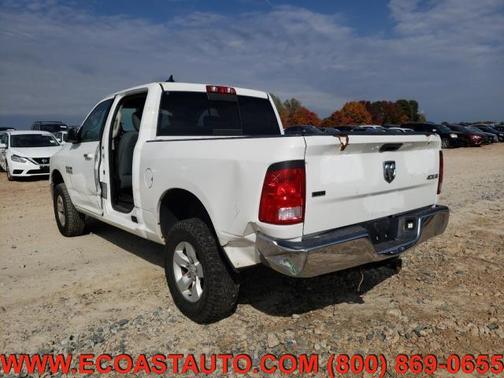 2016 RAM 1500 SLT