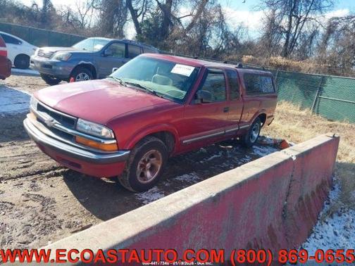 2003 Chevrolet S-10 Base