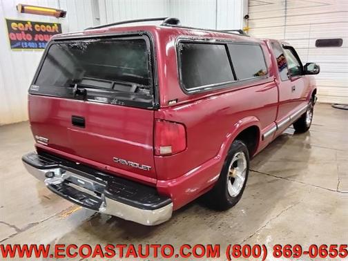 2003 Chevrolet S-10 Base