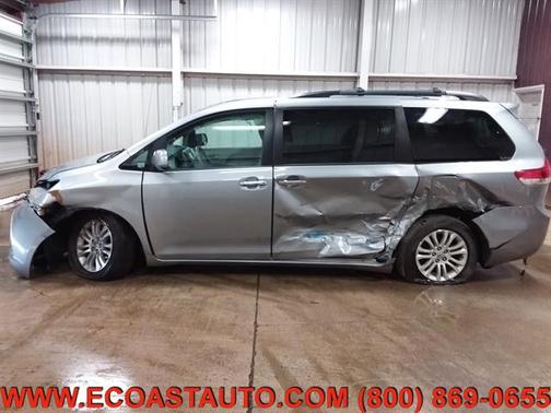 2014 Toyota Sienna XLE