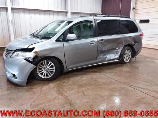 2014 Toyota Sienna XLE