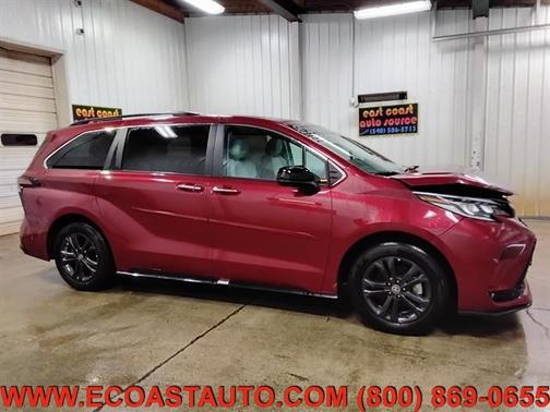 Ruby Flare Pearl 2024 Toyota Sienna XSE 7 Passenger
