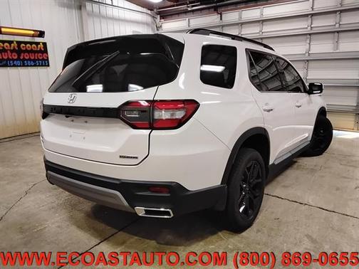 2025 Honda Pilot Touring 8-Passenger