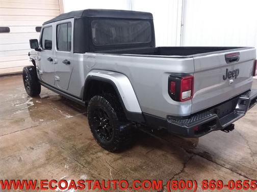 2021 Jeep Gladiator Willys