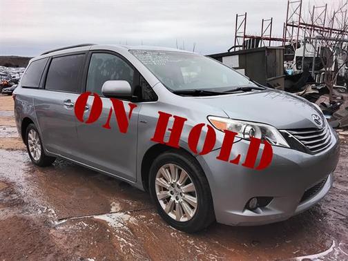 2016 Toyota Sienna XLE