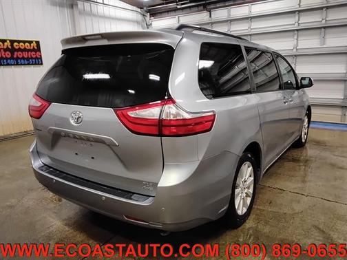 2016 Toyota Sienna XLE