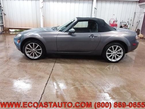Photo 1 of 14 of 2006 Mazda MX-5 Miata Sport