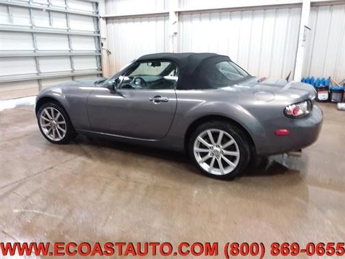 Photo 3 of 14 of 2006 Mazda MX-5 Miata Sport