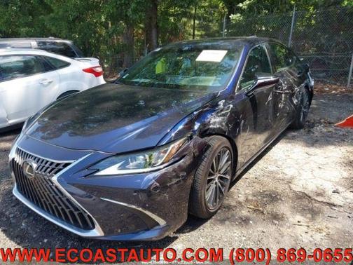 2025 Lexus ES 300h Base