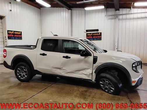 Desert Sand 2025 Ford Maverick XLT