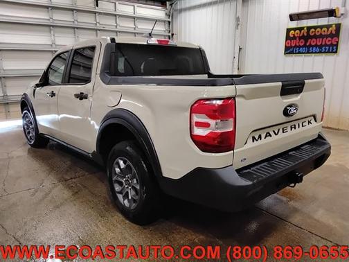 Desert Sand 2025 Ford Maverick XLT