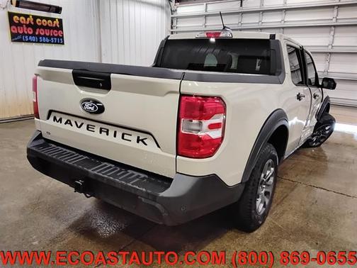 Desert Sand 2025 Ford Maverick XLT