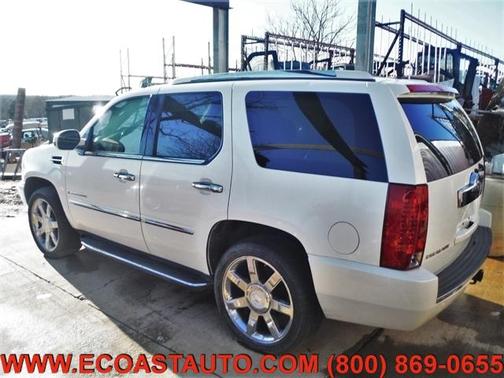 Photo 2 of 12 of 2007 Cadillac Escalade