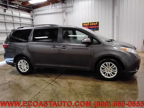 2015 Toyota Sienna XLE