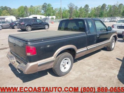 BLACK AND GOLD 1996 Chevrolet S-10 Base