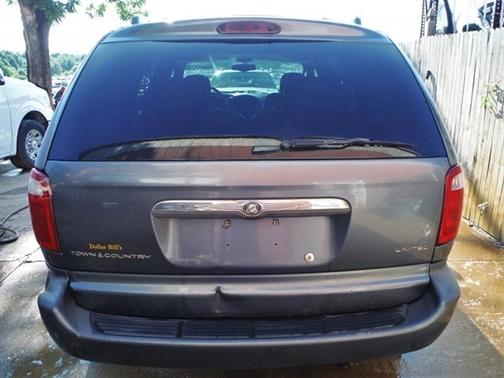 2002 Chrysler Town & Country Limited