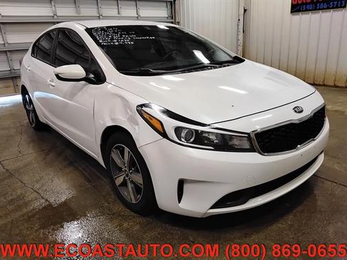 Clear White 2018 Kia Forte LX