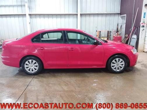 Photo 4 of 15 of 2014 Volkswagen Jetta S