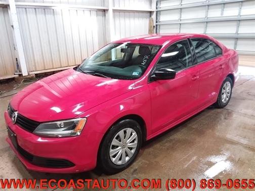 Photo 2 of 15 of 2014 Volkswagen Jetta S