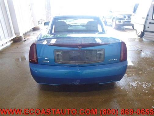 Photo 5 of 10 of 2008 Cadillac XLR