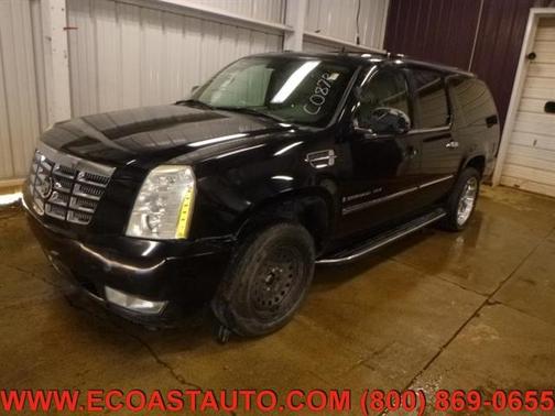 Photo 2 of 12 of 2007 Cadillac Escalade ESV Base