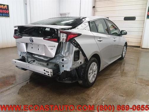 2022 Toyota Prius L
