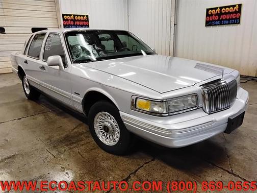 1997 Lincoln Town Car Executive