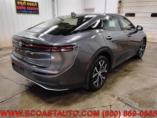 2023 Toyota Crown XLE