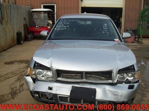 Photo 4 of 7 of 2004 Audi A4 1.8T quattro