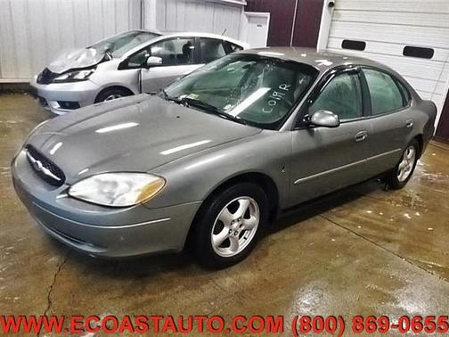 Photo 1 of 13 of 2002 Ford Taurus SES
