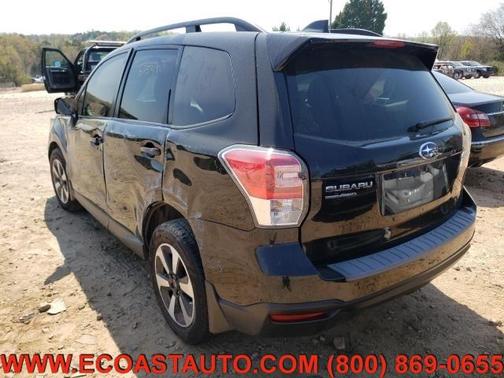 Photo 2 of 10 of 2018 Subaru Forester 2.5i Premium