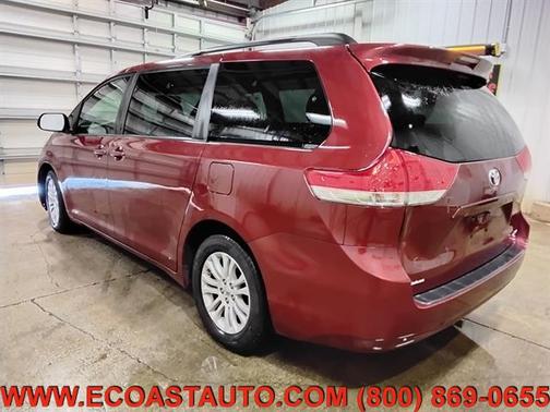 2014 Toyota Sienna XLE