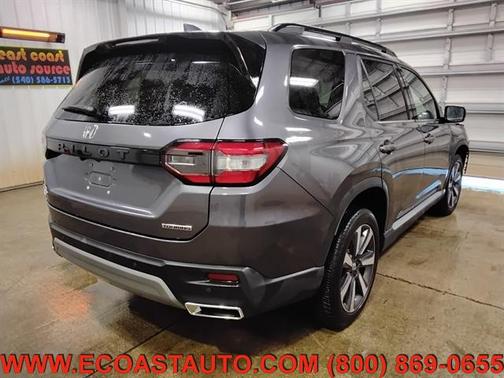 2025 Honda Pilot Touring 8-Passenger