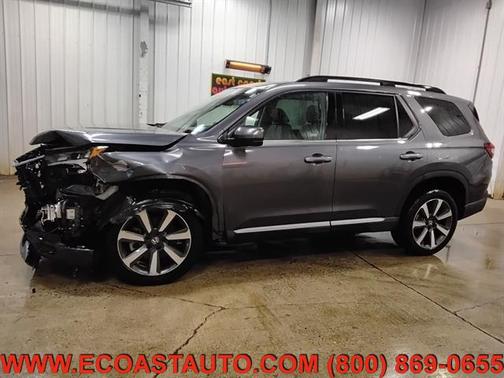 2025 Honda Pilot Touring 8-Passenger