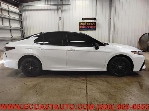 Wind Chill Pearl 2024 Toyota Camry XSE